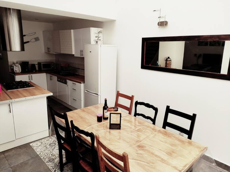 Superbe Maison Renovee Avec Agreable Jardin Sainte-Catherine  Bagian luar foto